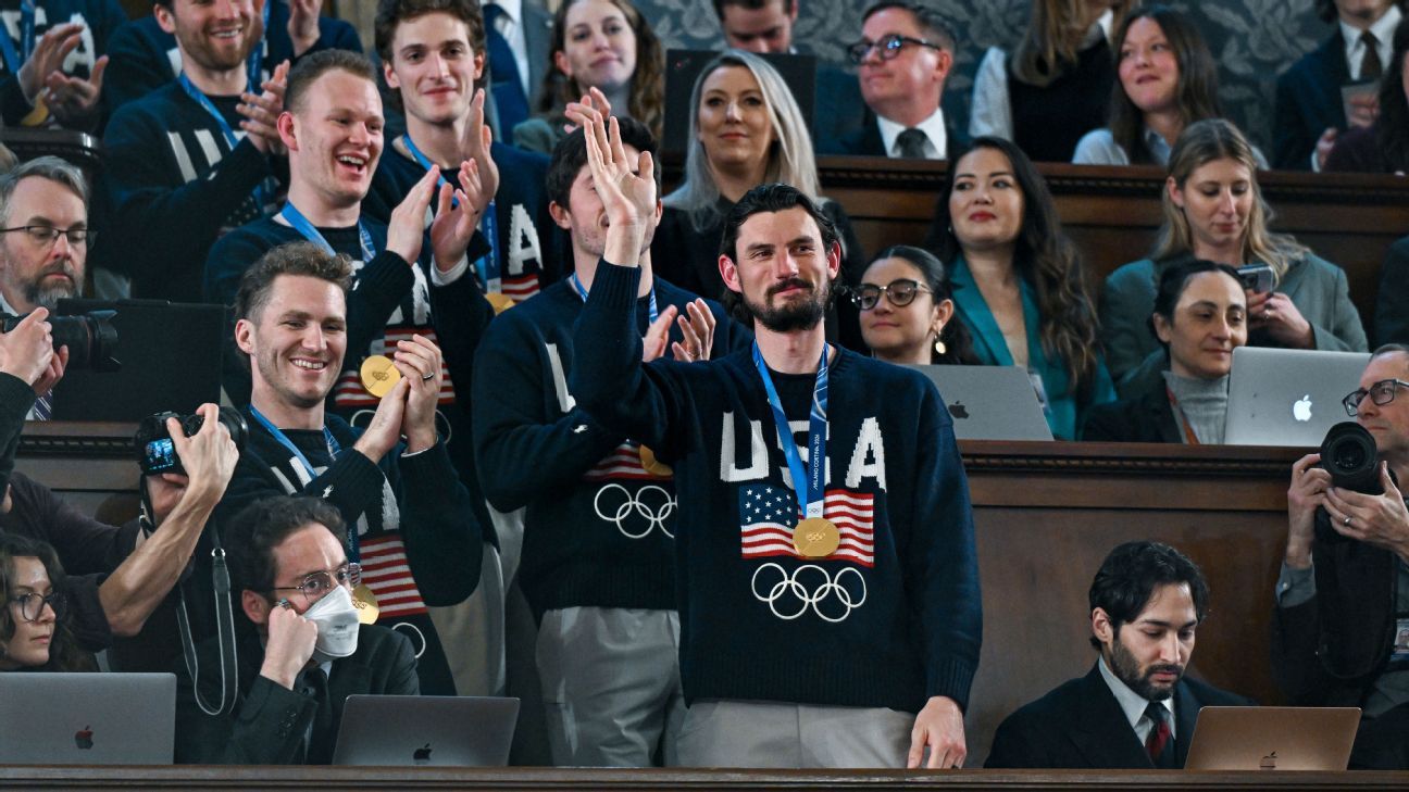 Connor Hellebuyck recibirá la Medalla Presidencial de la Libertad