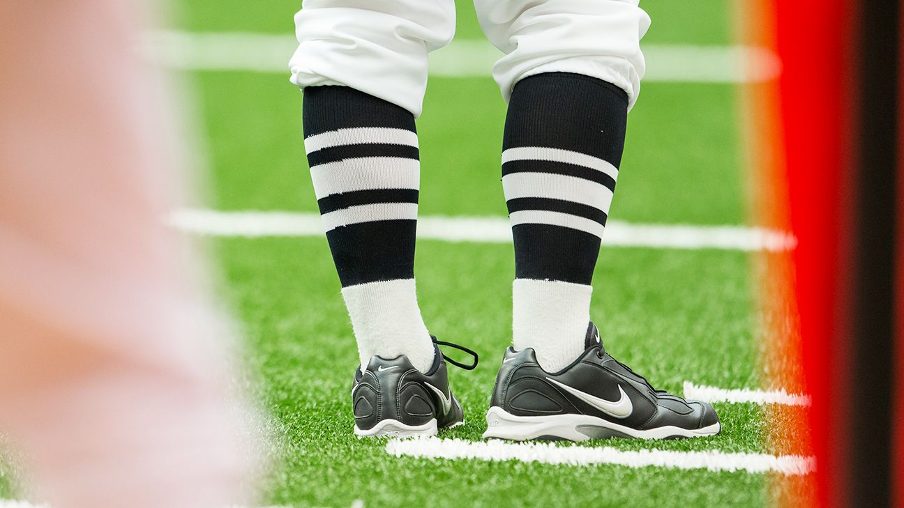 Panel de fútbol de la NCAA propone cambios para apuntar patadas