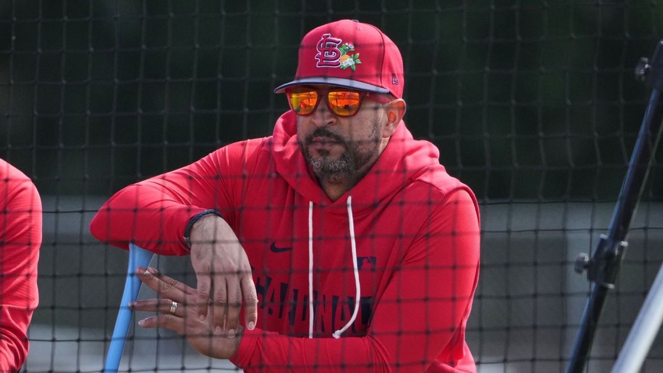 Los Cardinals firman a Oliver Marmol con una extensión de contrato por dos años