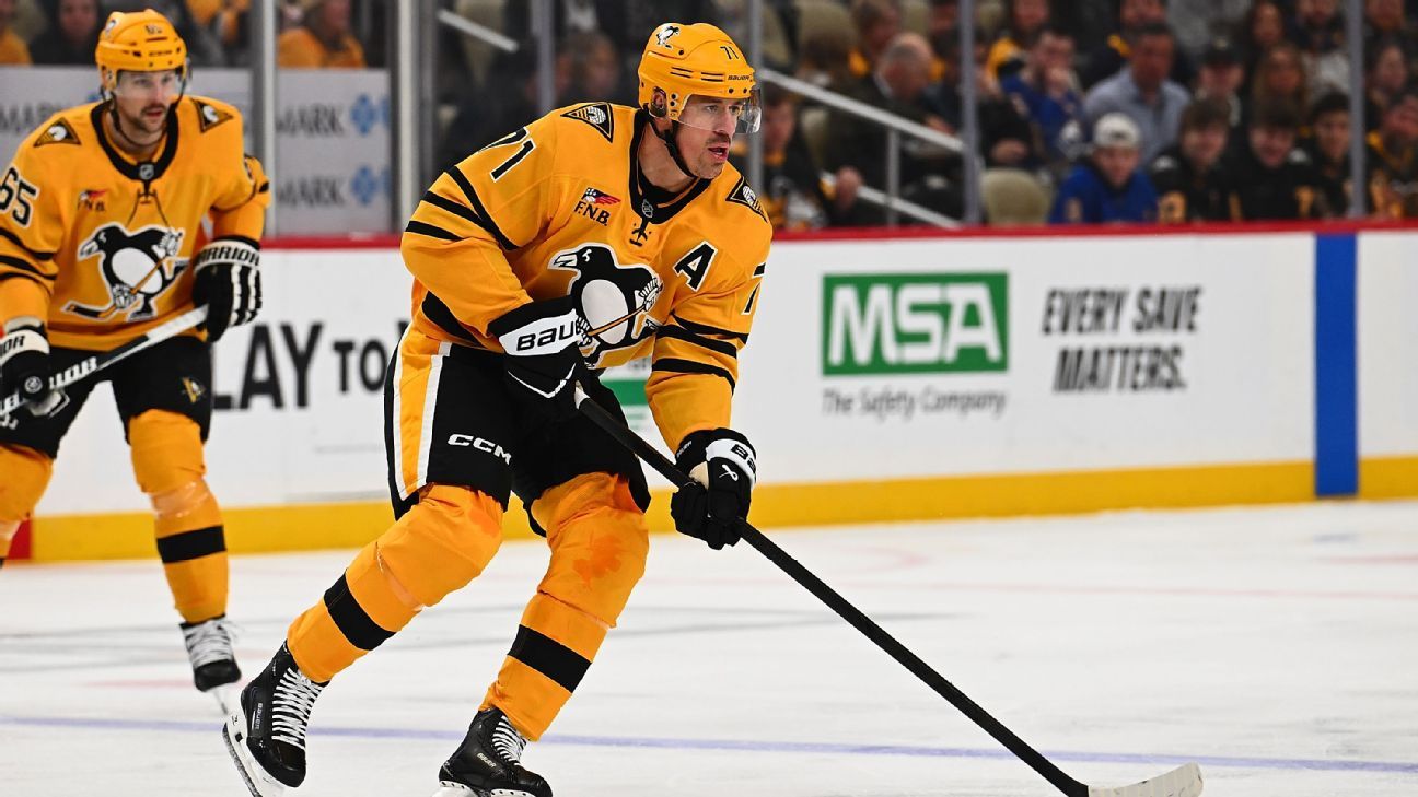 El jugador de los Penguins, Evgeni Malkin, expulsado por apuñalar y enfrenta una suspensión