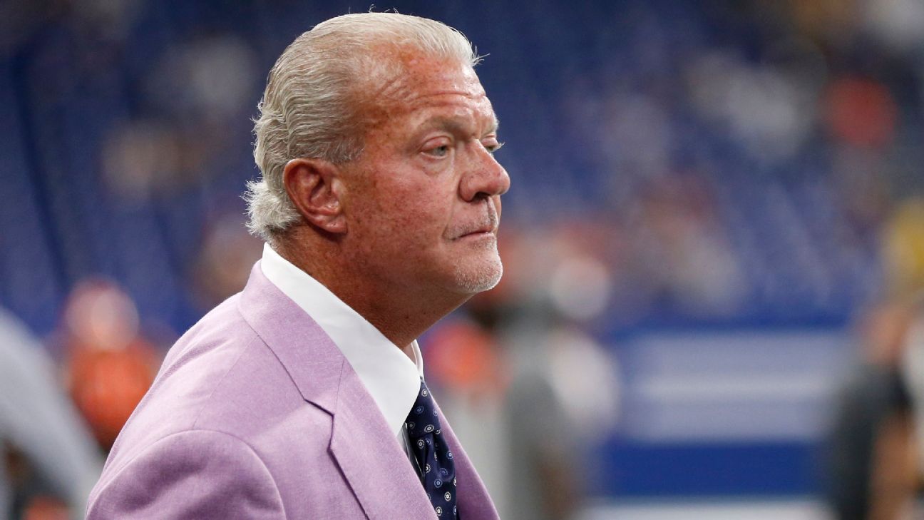 La colección de recuerdos de Jim Irsay se vende en una subasta por más de 93 millones de dólares
