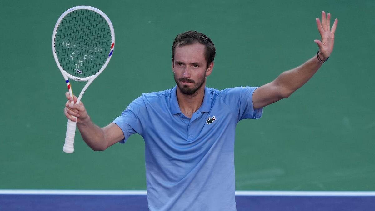 Medvedev resta importancia a la victoria de Indian Wells en semifinales sobre Alcaraz y afirma que a los jóvenes representantes aún les queda un largo camino por recorrer