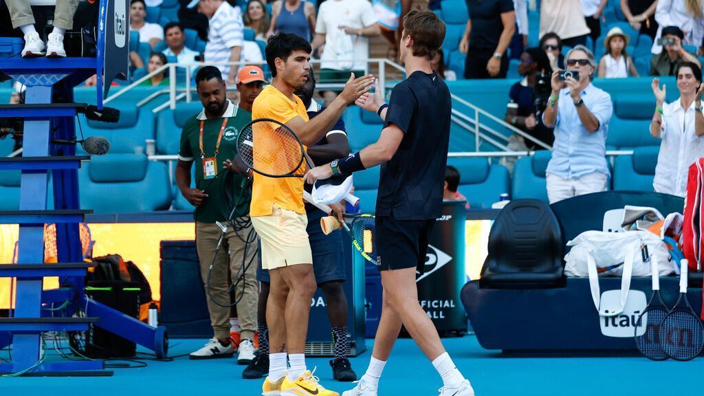 Alcaraz pierde ante Sebastian Korda en tercera ronda del Miami Open