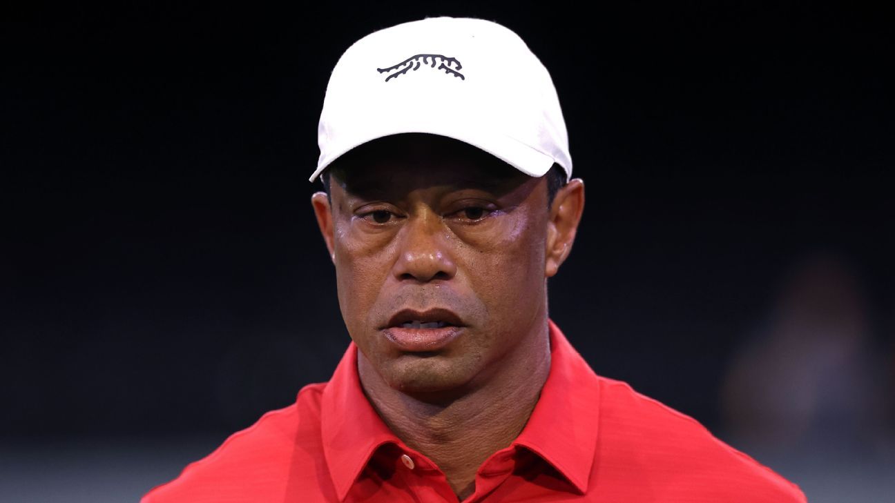 Tiger Woods deja el golf para buscar tratamiento
