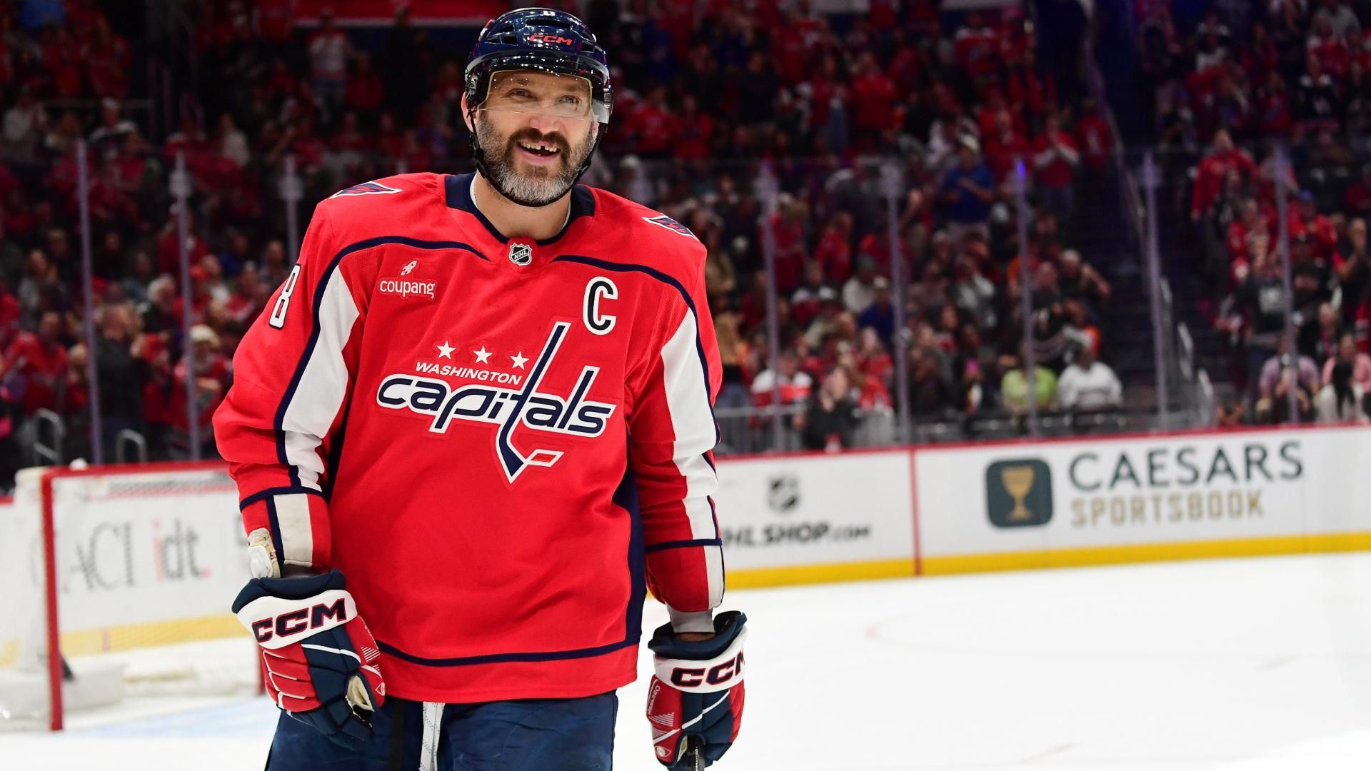 Alex Ovechkin anota dos veces para 30 goles en la temporada 20 y gana Caps
