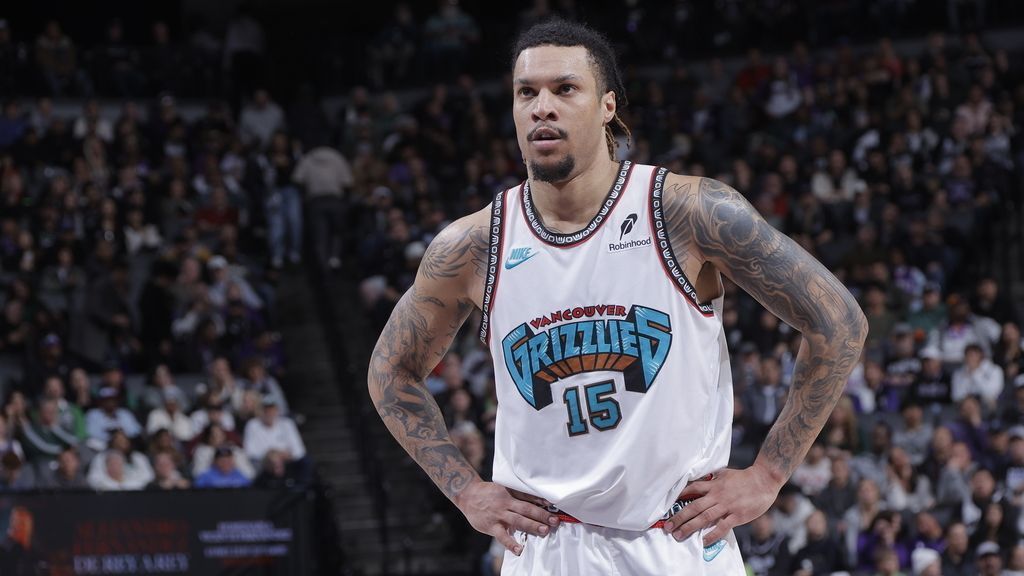 Clarke de los Grizzlies arrestado en Arkansas por cargos de drogas y exceso de velocidad