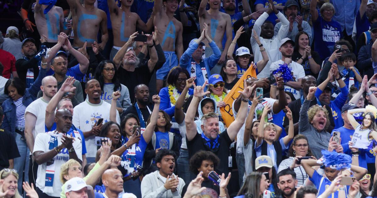 Los fanáticos de UCLA acuden en masa a Arizona para animar a los Final Four Bruins