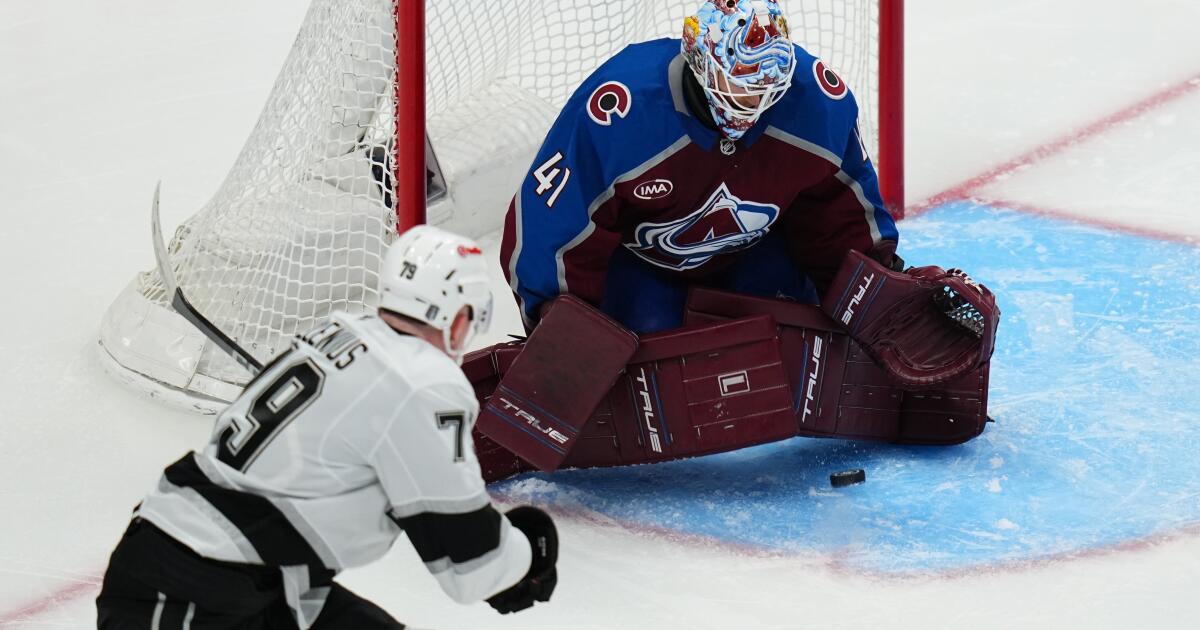 1776888034_urlhttps3A2F2Fcalifornia-times-brightspot.s3.amazonaws.com2Ffb2F212F9de562f54662946e239c227f2f6b2Fkings-avalanche-hockey-1-466.jpg