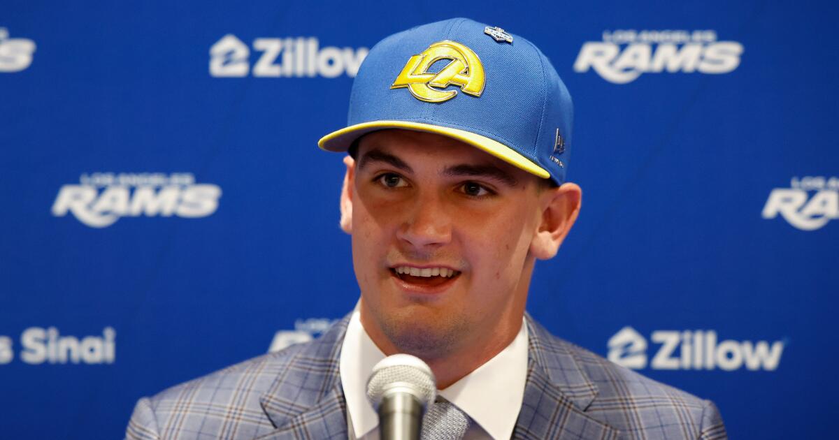1777077277_urlhttps3A2F2Fcalifornia-times-brightspot.s3.amazonaws.com2F5d2F302F7fec765241c3802ddce17e9cf0ab2Frams-draft-football-97693.jpg