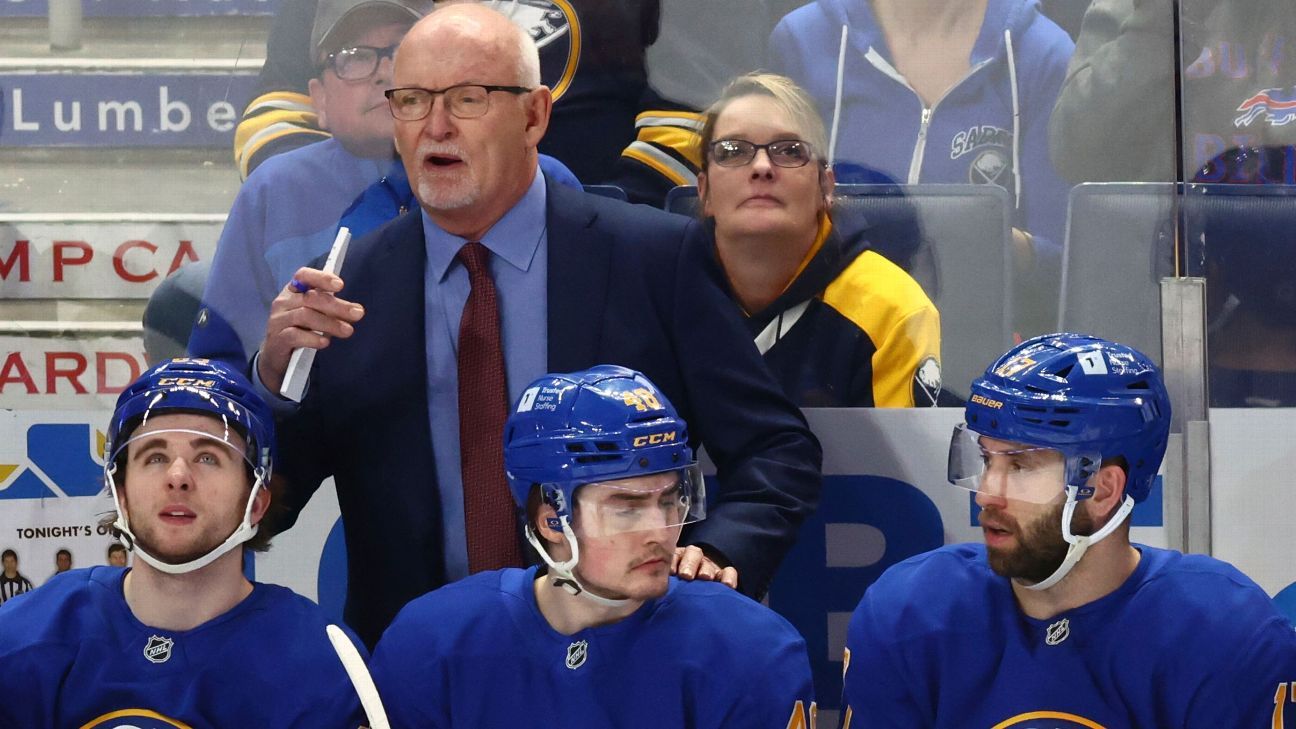 Jon Cooper, Dan Muse y Lindy Ruff, nominados a entrenador del año