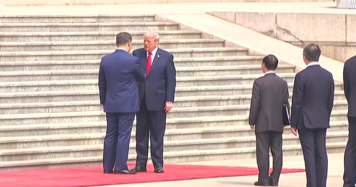 Trump estrecha la mano de Xi al inicio de la histórica cumbre entre Estados Unidos y China