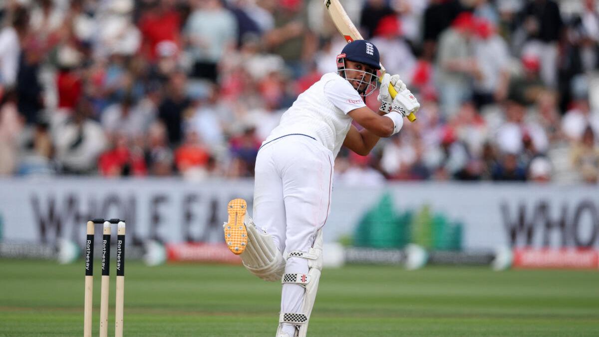ENG v Nueva Zelanda, primer día de prueba 2: el doblete de Atkinson deja a Nueva Zelanda devastada después de los cincuenta de Gay en el debut en Inglaterra