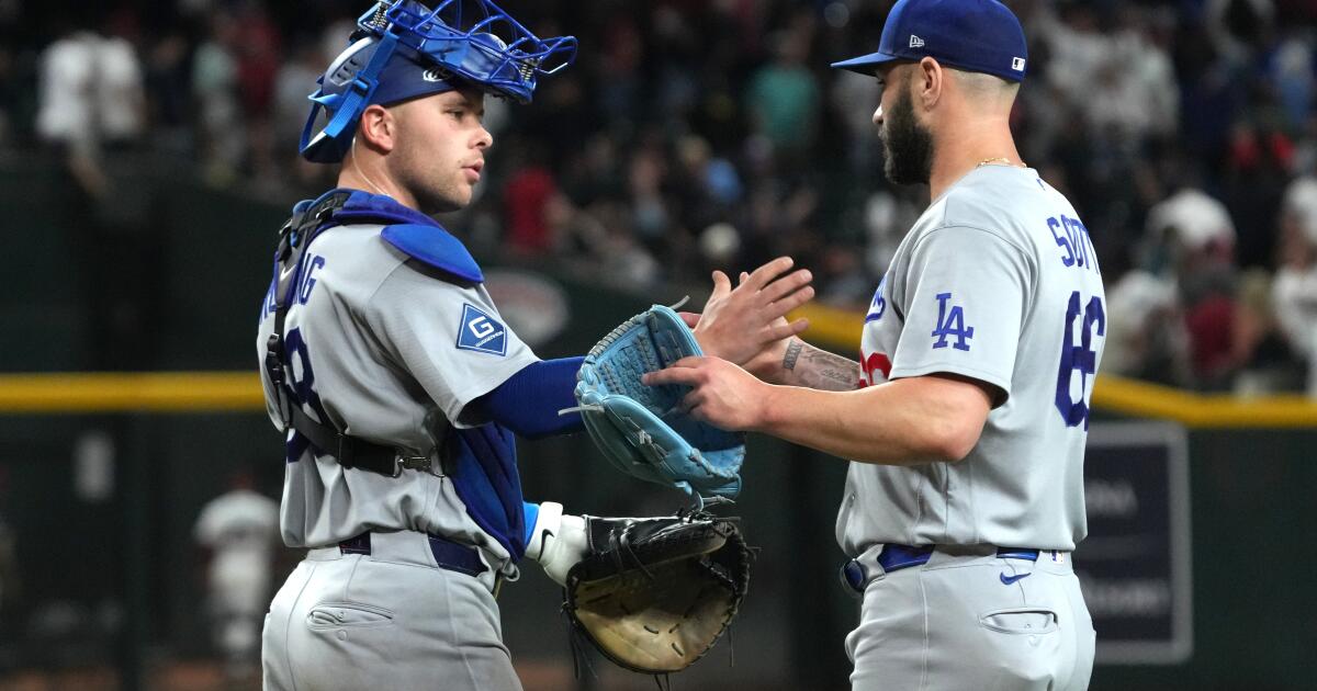 Tanner Scott se recupera para salvar la victoria de los Dodgers sobre los Diamondbacks