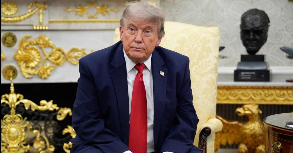 Trump niega participación de Estados Unidos en atentado contra escuela iraní