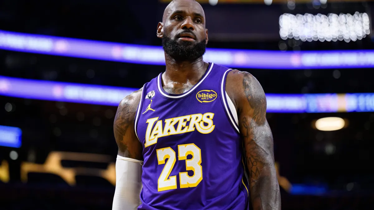 Es probable que LeBron James deje a Los Angeles Lakers en la temporada baja, según informes