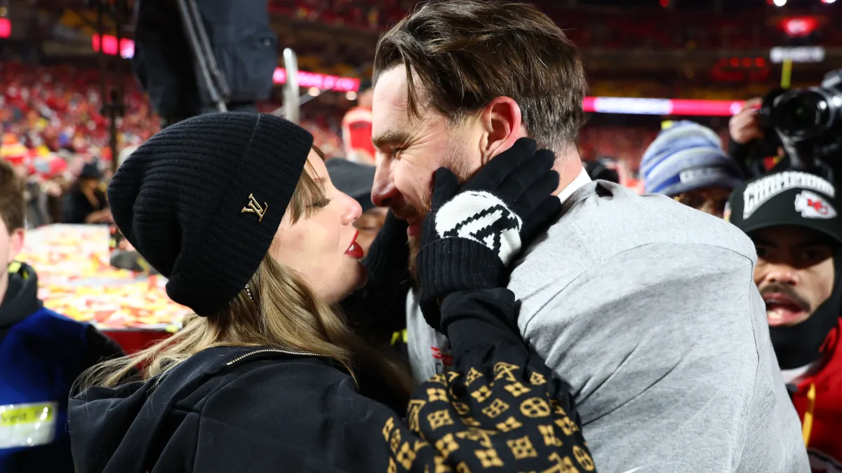 Taylor Swift y Travis Kelce refuerzan la seguridad de las invitaciones de boda con medidas elaboradas