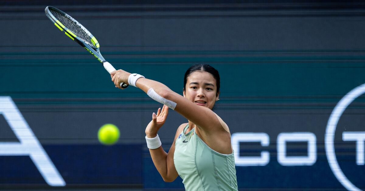 Los aficionados filipinos se unen para apoyar a la estrella del tenis en ascenso Alexandra Eala