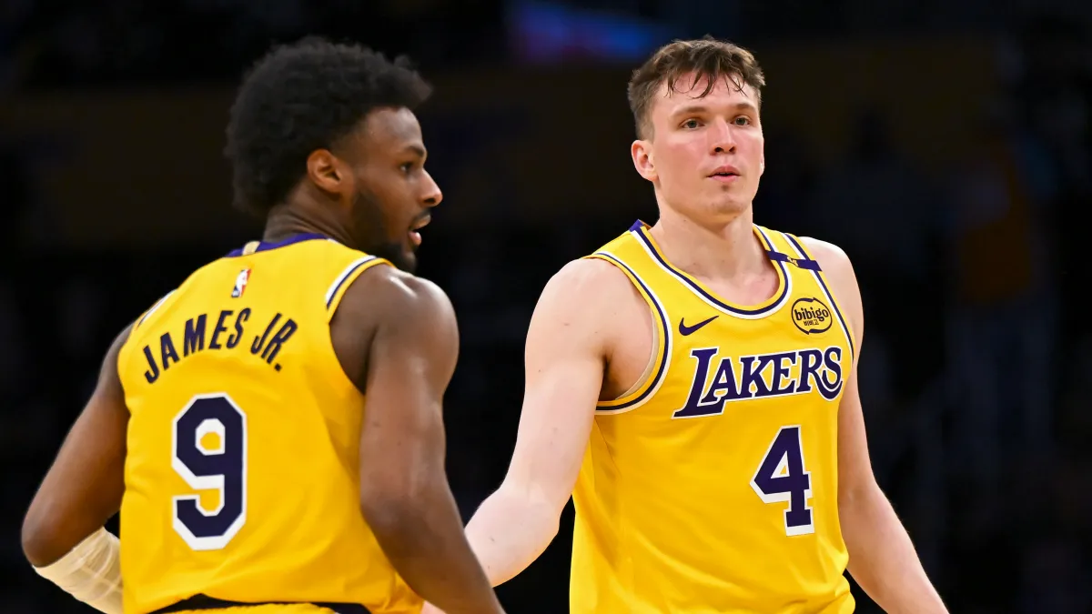 Según los informes, los Lakers están explorando intercambiar a Dalton Knecht después del acuerdo con Deandre Ayton.