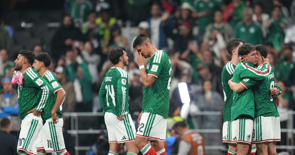México está recuperando a sus fanáticos, pero aún enfrenta un muro familiar de la Copa Mundial