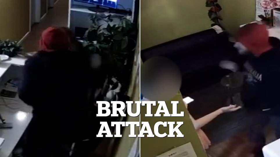 Un hombre fue captado por CCTV apuntando a dos mujeres en un salón de masajes de Melbourne y alejándose tranquilamente.