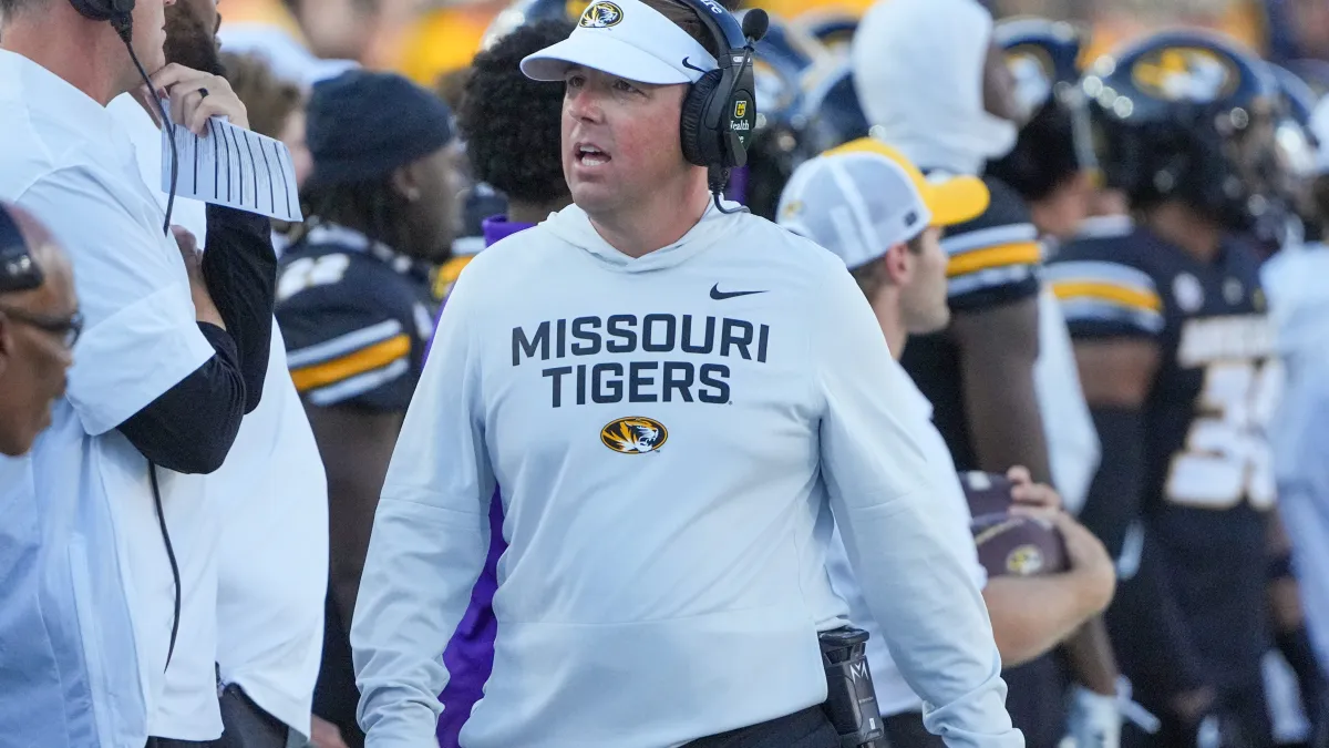 Eli Drinkwitz de Missouri se convierte en el último entrenador de la SEC en los horarios de los Diez Grandes
