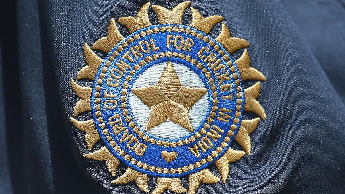 Rohit Yadav y Venkata ganan a India Sub-19 por 211 carreras contra SL Sub-19 en la segunda prueba juvenil