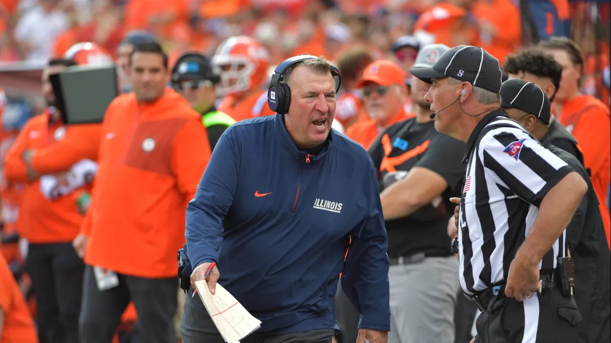Bret Bielema de Illinois rechaza a la leyenda de Alabama Nick Saban en el debate SEC-Big Ten