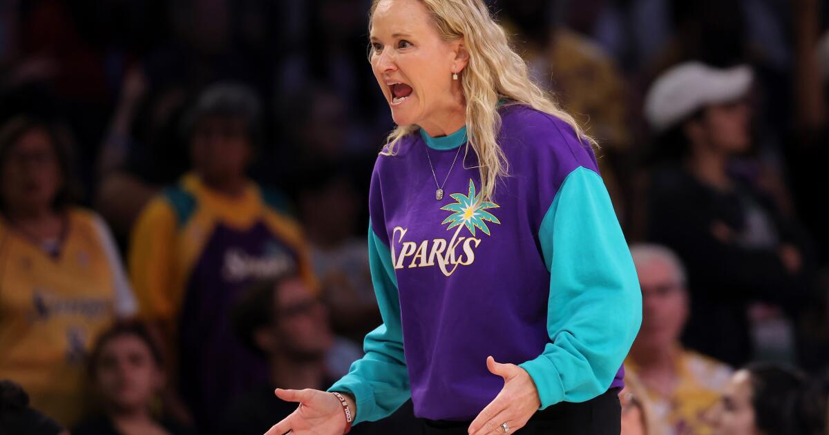 Sparks honra a DeLisha Milton-Jones y luego pierde sexto juego consecutivo
