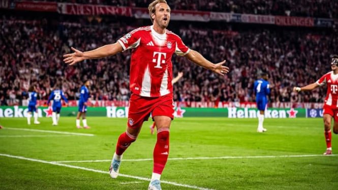 1758249043_68cb32bca0503-pemain-bayern-munich-harry-kane-rayakan-gol-ke-gawang-chelsea_665_374.jpg