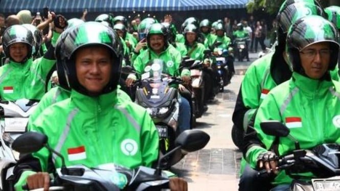 5e04417649fc6-penggunaan-aplikasi-ojek-online-dalam-kehidupan-sehari-hari_665_374.jpg