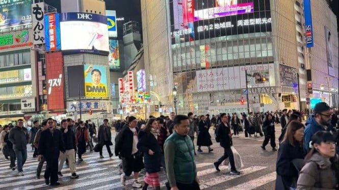 6584618f47f64-suasana-kota-tokyo-jepang-di-malam-hari_665_374.jpg