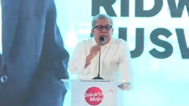 66c315970d262-wakil-ketua-umum-partai-gelora-fahri-hamzah_665_374.jpg