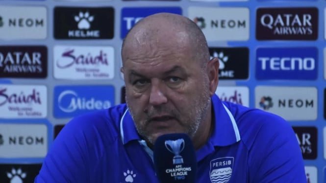 68cb3a10a4878-pelatih-persib-bandung-bojan-hodak_665_374.jpeg