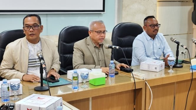 68cbf67098baf-dekan-fakultas-hukum-unissula-semarang-prof-dr-jawade-hafidz_665_374.jpg