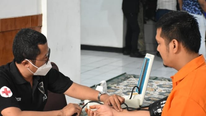 68ccfd8153445-admin-instagram-gejayan-memanggil-syahdan-husein_665_374.jpg