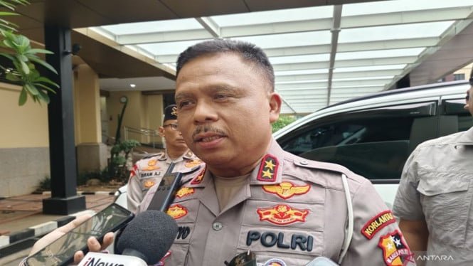68cd481c7fa1d-kakorlantas-polri-irjen-agus-suryonugroho_665_374.jpg
