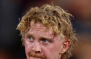 La estrella de FOTA, Clayton Oliver, hace un tiro impresionante en su propio equipo en las redes sociales después de eso