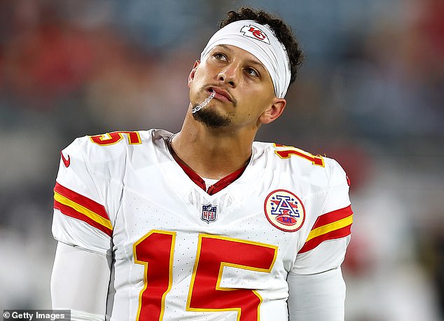 102764035-15168707-Patrick_Mahomes_threw_a_disastrous_pick_six_for_the_Kansas_City_-m-58_1759808582050.jpg
