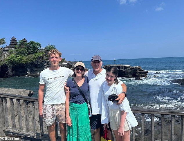 103273959-15214689-Kate_Leigh_and_their_children_pictured_packed_up_their_lives_in_-a-33_1761279771491.jpg