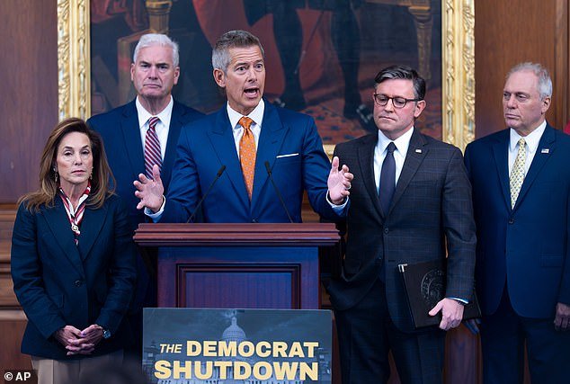 103297191-15223873-Transportation_Secretary_Sean_Duffy_warned_air_traffic_controlle-a-17_1761336335118.jpg
