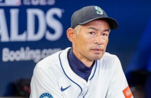 Ichiro toca en el jardín derecho para los marineros de Seattle durante la pelea de la banda