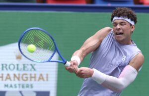 Después del lanzamiento, Shelton pierde el partido de apertura en Shanghai Masters