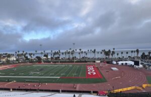 Preparación: la mejor vista del partido de fútbol en la escuela secundaria en el sur de California