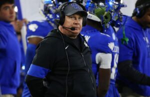 El entrenador de Kentucky Mark Stoops es una gran idea que quiere volver a comprar