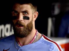 Harper de los Filis dice que la reseña de Dombrowski sobre su obra fue “salvaje”