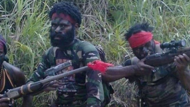 1760828967_5fb7ee81d6206-anggota-kkb-papua_665_374.jpg