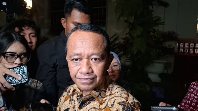 1760945904_68b5afda8c8f9-ketua-umum-partai-golkar-bahlil-lahadalia-di-kompleks-istana-kepresidenan_665_374.jpg