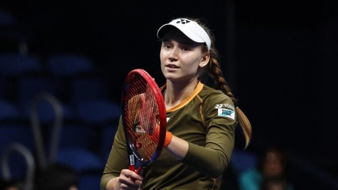 2025-10-24T041923Z_744698904_UP1ELAO0C0AK5_RTRMADP_3_TENNIS-TOKYO.JPG