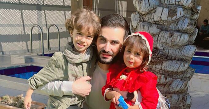 251015-Shadi-and-his-children-rs-6de972.jpg