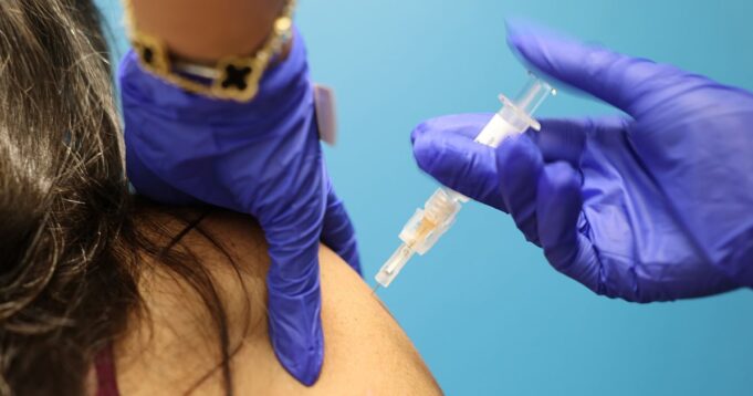 251017-covid-vaccine-mn-1345-6b2553.jpg